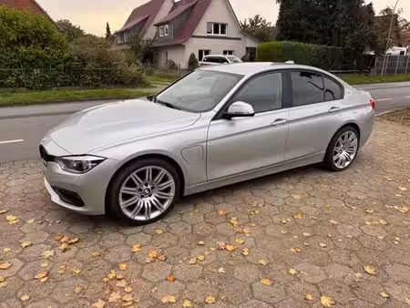 BMW Série 3 330e 2.0 252 Edition Avantage