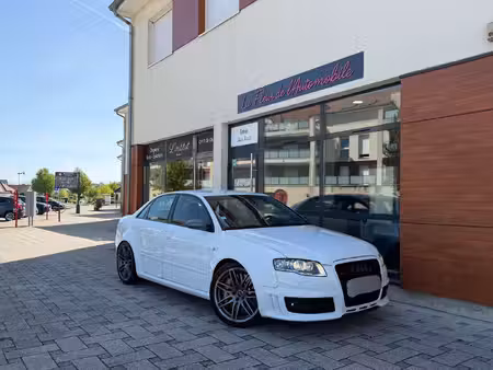 Audi A4 RS4 V8 4.2 FSI 420 quattro