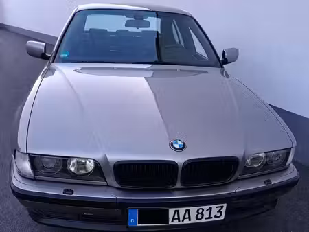 BMW Série 7 728i 2.8 193