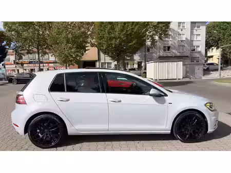 Volkswagen Golf 1.5 TSI 110