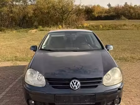 Volkswagen Golf 1.6 FSI