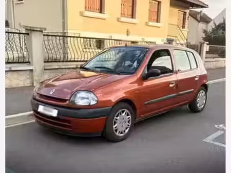 Renault Clio 1.6 90