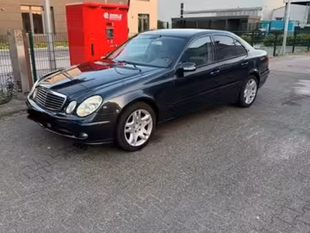 Mercedes-Benz Classe E E 220 2.1 CDI 150