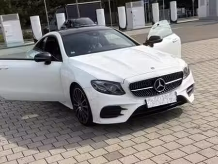 Mercedes-Benz Classe E E 300 2.0 245