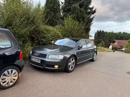 Audi A8 V8 4.2 335 quattro