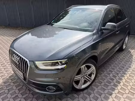 Audi Q3 2.0 TFSI 211 S line quattro