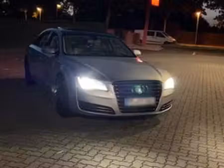 Audi A8 V8 4.2 TDI 258 quattro