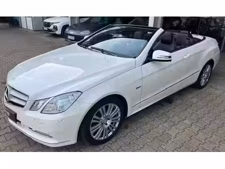 Mercedes-Benz Classe E E 200