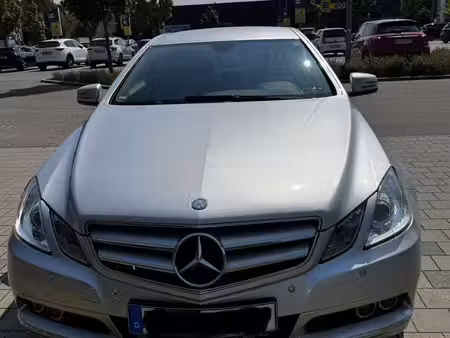 Mercedes-Benz Classe E E 250 2.1 150 Avantgarde 4Matic