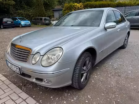 Mercedes-Benz Classe E E 240 V6 2.6 177