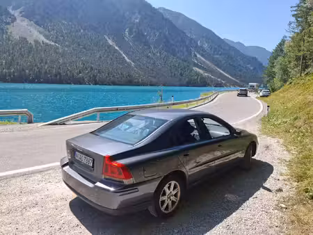 Volvo S60 2.4 200