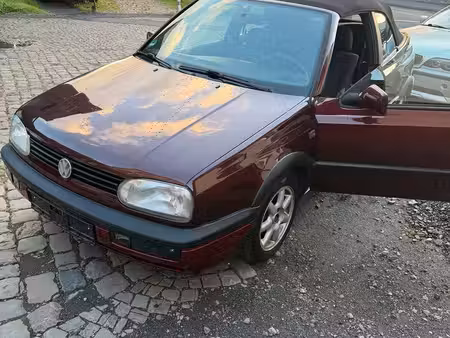 Volkswagen Golf 1.8 90