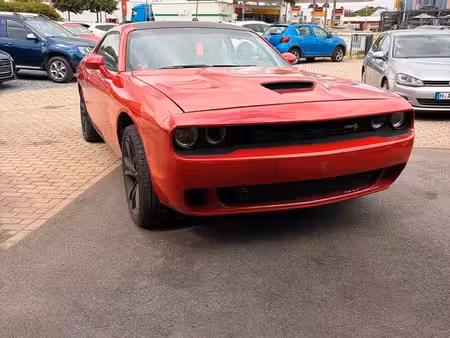 Dodge Challenger 