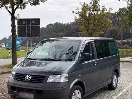 Volkswagen Transporter T5 California 1.9 TDI 102 Beach