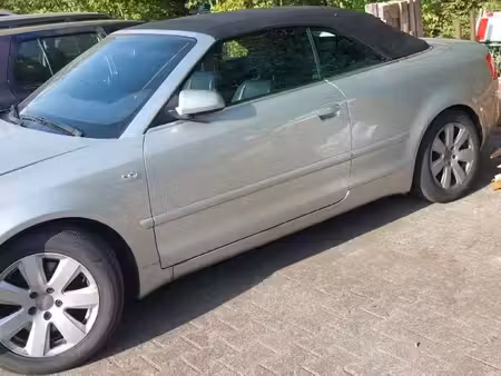 Audi A4 V6 3.0 220