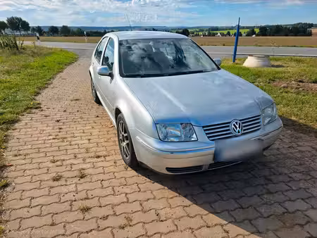Volkswagen Bora 1.6 105