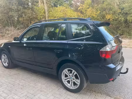 BMW X3 30i 3.0 272
