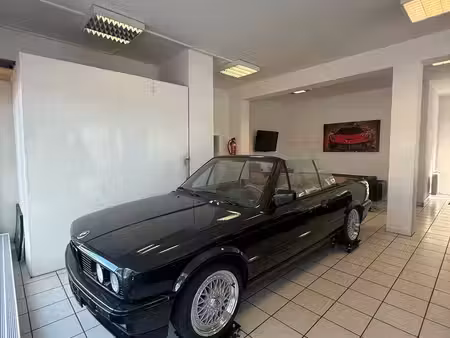 BMW Série 3 325i