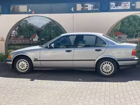 BMW Série 3 325i 2.5 192