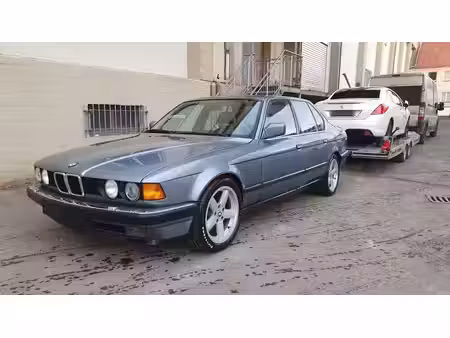 BMW Série 7 735i