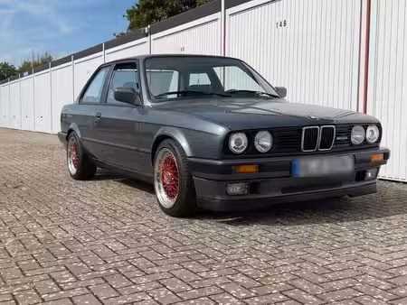 BMW Série 3 316i 1.6 102