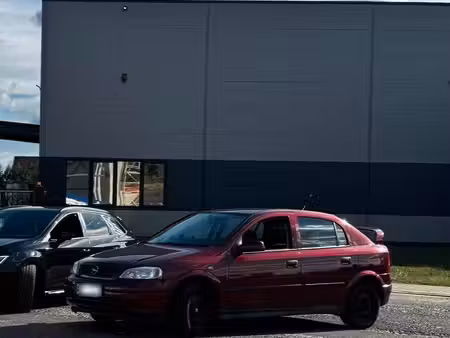 Opel Astra 1.6 75