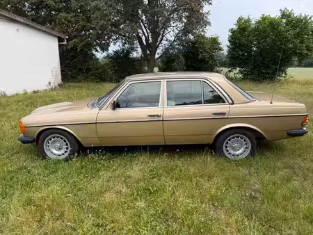 Mercedes-Benz Classe E E 230