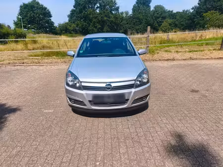 Opel Astra 1.4 90