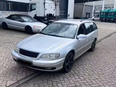 Opel Omega Break 2.2 144 Elegance
