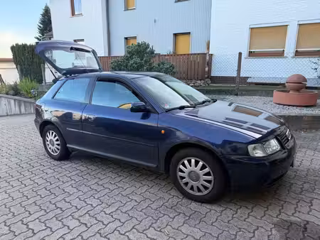 Audi A3 1.6 102 Ambiente