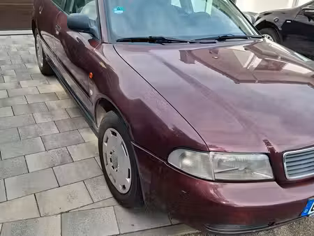 Audi A4 1.6 101