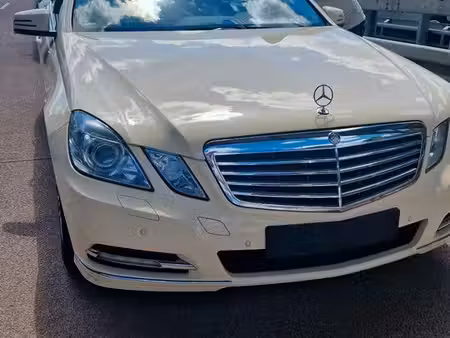 Mercedes-Benz Classe E E 200