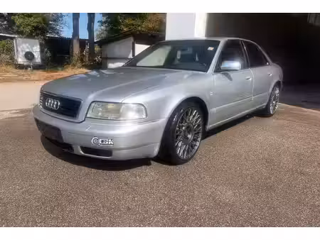 Audi A8 S8 V8 4.2 360 quattro