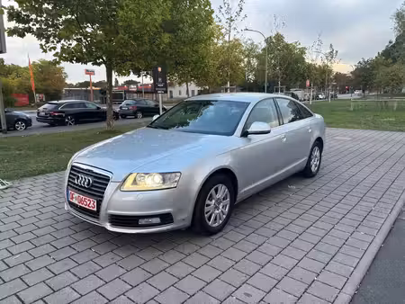 Audi A6 V6 2.8 FSI 220