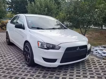 Mitsubishi Lancer 1.8 Invite
