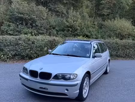 BMW Série 3 320i 2.2 170