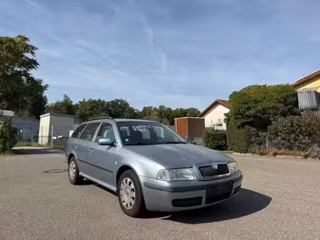 Škoda Octavia 1.9 90