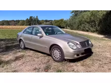 Mercedes-Benz Classe E E 240 V6 2.6 177 Classic 4Matic