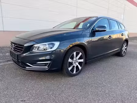Volvo V60 D6 2.4 215 Summum 4x4