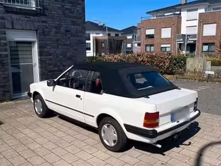 Ford Escort Cabriolet 