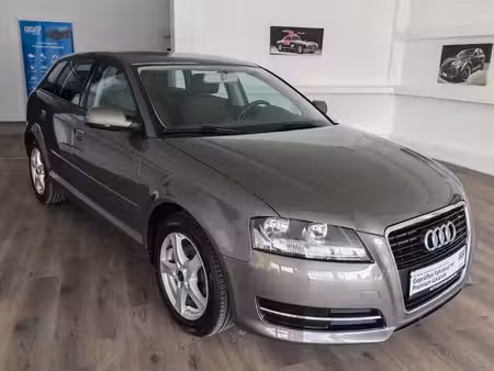 Audi A3 1.6 102 Attraction