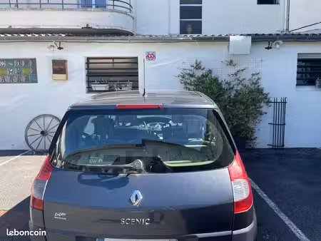 Renault Scénic 1.9 dCi 130