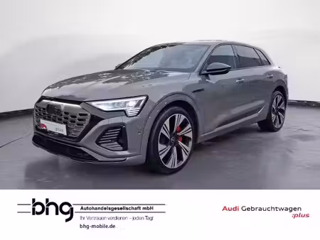Audi Q8 55 408 S line quattro