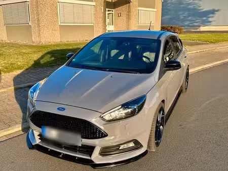 Ford Focus ST 2.0 250