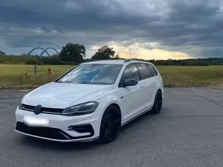 Volkswagen Golf R