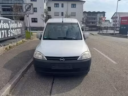 Opel Combo 1.2