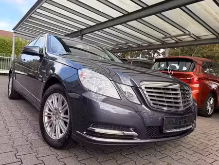 Mercedes-Benz Classe E E 200 2.0 184 Elegance