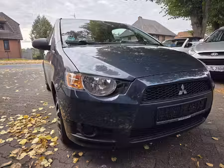 Mitsubishi Colt 1.3 95 Invite