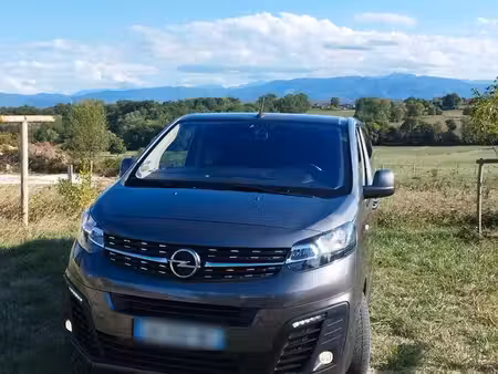 Opel Vivaro 2.0 180
