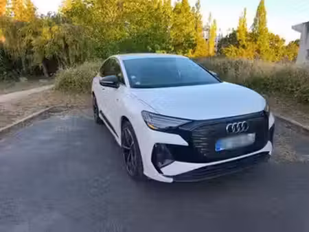 Audi Q4 e-tron 40 204 S line